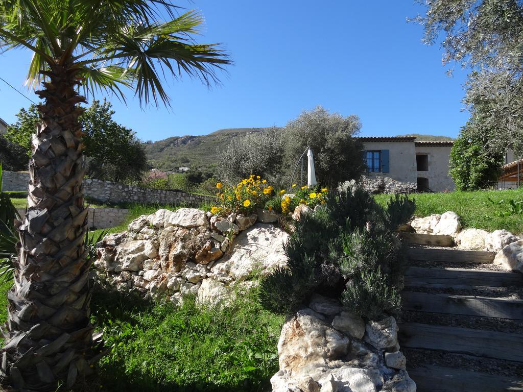 Les 4 Elements Bed and Breakfast Tourrettes-sur-Loup Εξωτερικό φωτογραφία