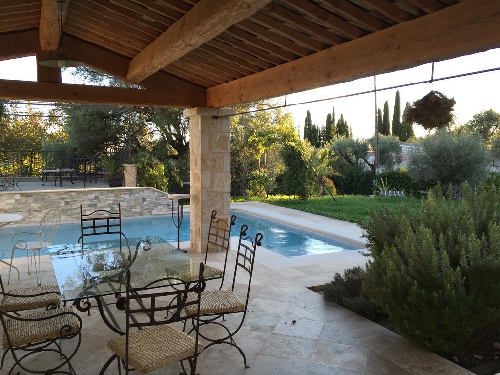 Les 4 Elements Bed and Breakfast Tourrettes-sur-Loup Εξωτερικό φωτογραφία
