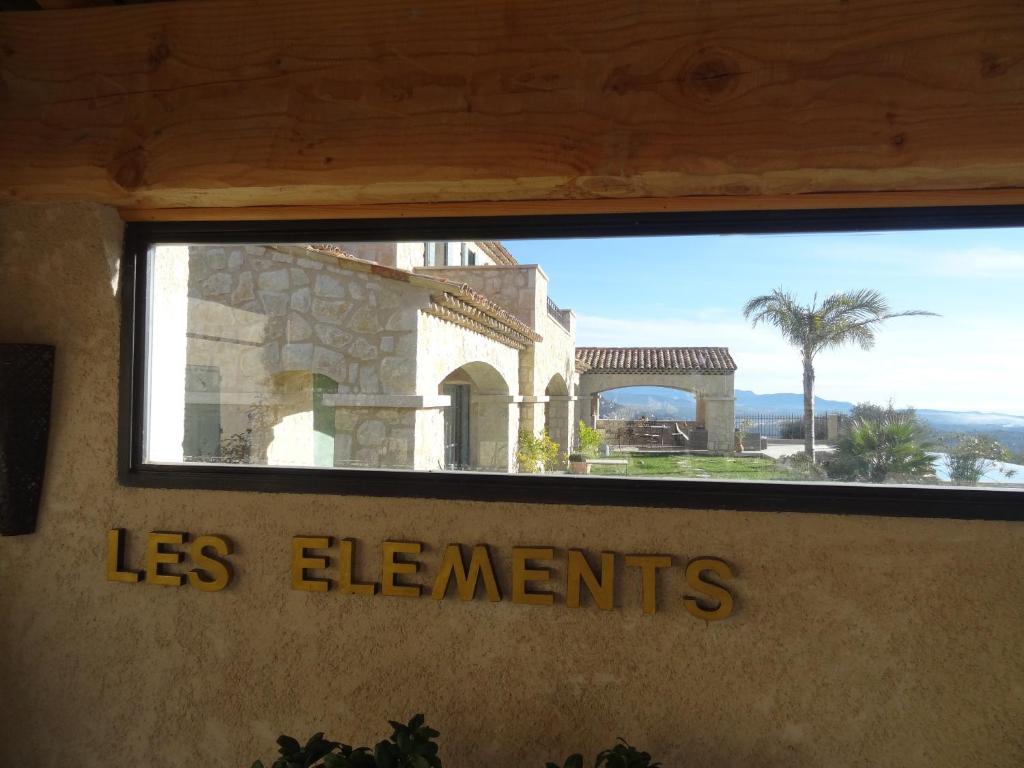 Les 4 Elements Bed and Breakfast Tourrettes-sur-Loup Εξωτερικό φωτογραφία
