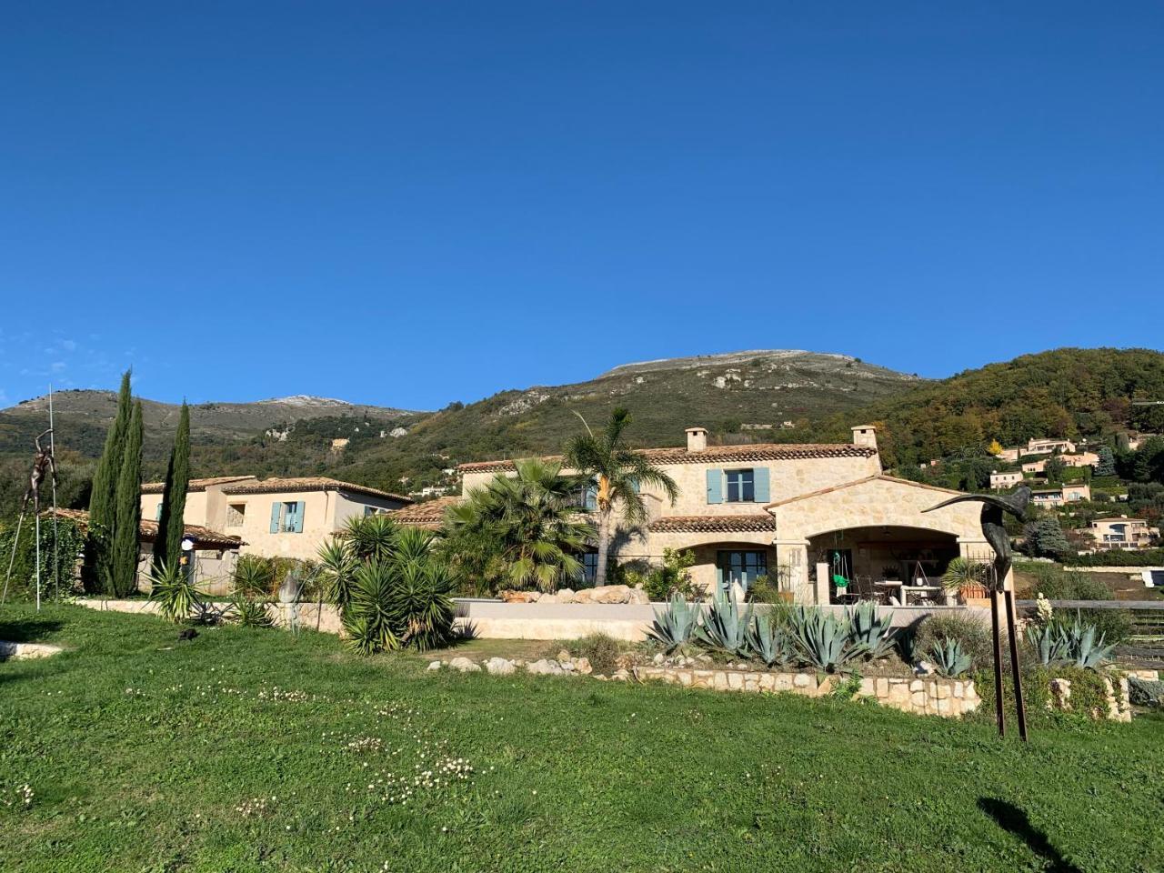 Les 4 Elements Bed and Breakfast Tourrettes-sur-Loup Εξωτερικό φωτογραφία