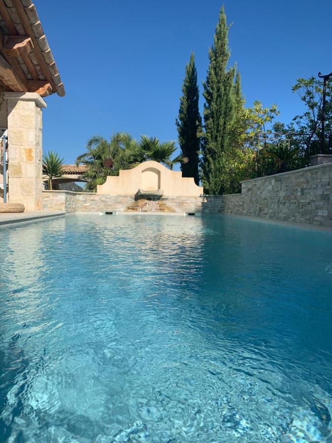 Les 4 Elements Bed and Breakfast Tourrettes-sur-Loup Εξωτερικό φωτογραφία